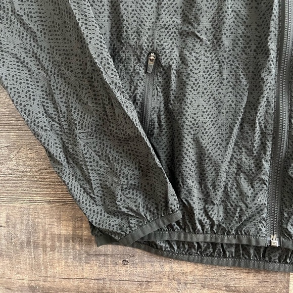 The North Face Full Zip water resistant windbreaker jacket size small grey black - Picture 4 of 9